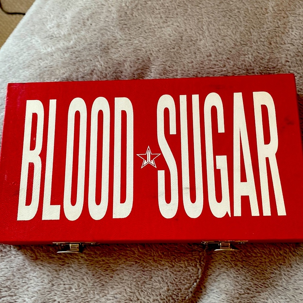 jeffrey Star- Blood sugar palette
